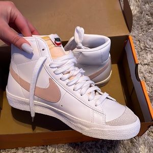 nike blazer mid ‘77